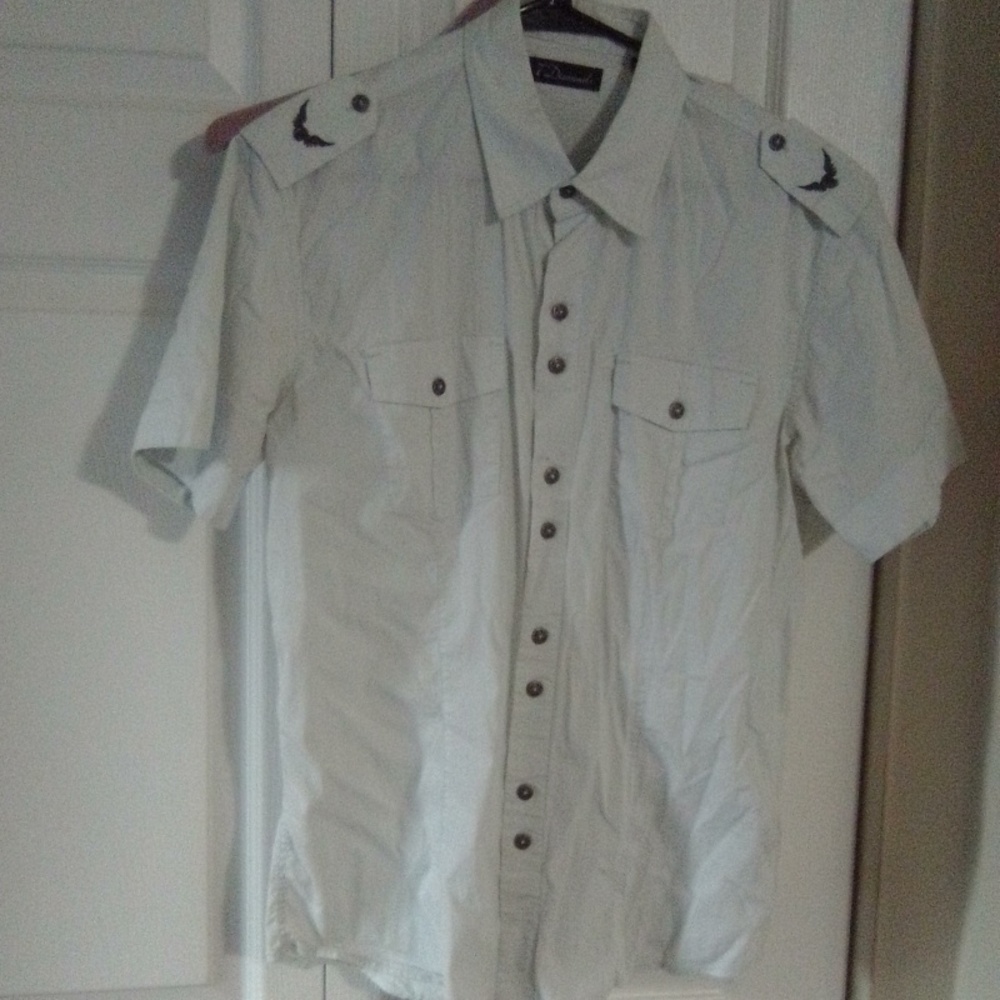 7 Diamonds Med short sleeve button down